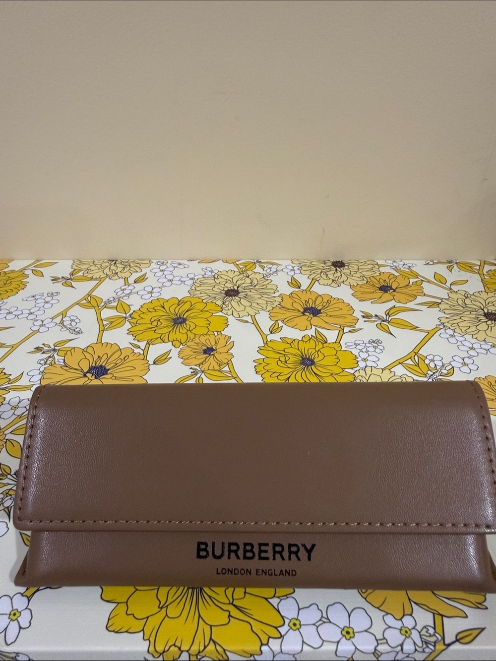 Unisex Burberry Brown Leather Sunglasses Case with Logo Accent